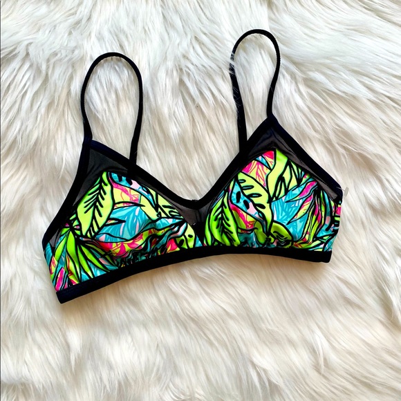 Xhilaration Other - *sold* 😗Amazing Bikini Top